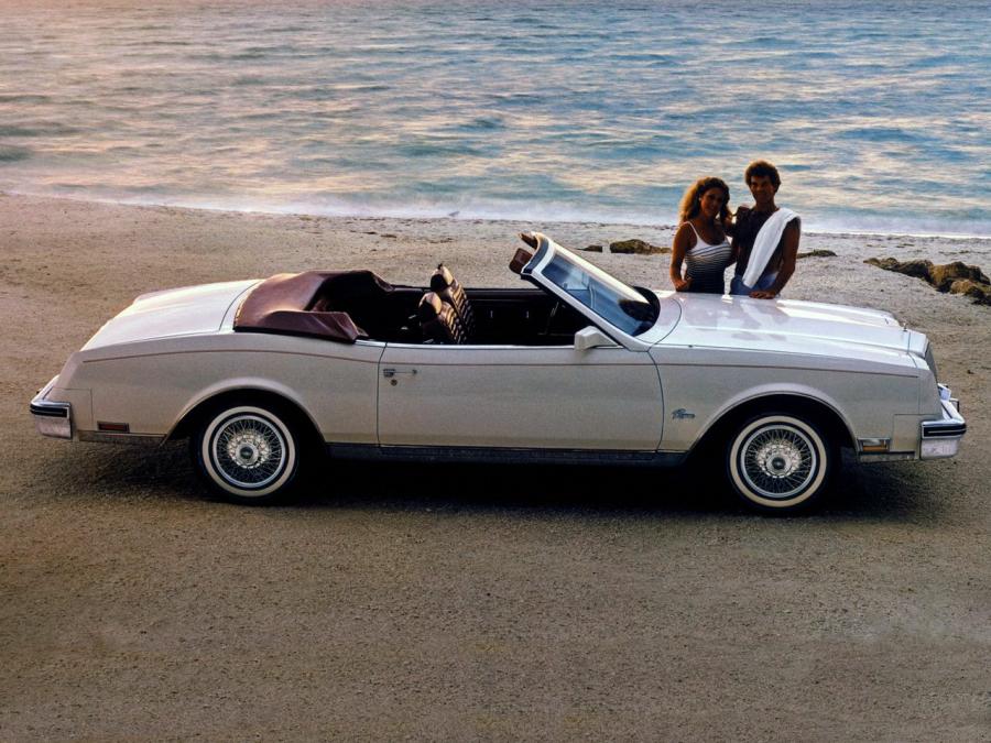  Buick Riviera Convertible 1982 года  (фото 4 из 4)